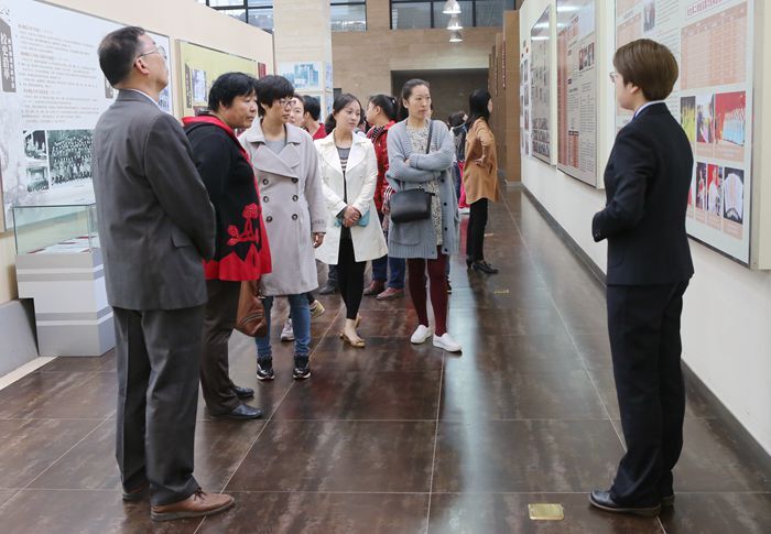 党员参观校史馆 重温校史光辉历程 党员参观校史馆 重温校史光辉历程